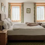 Bernina Hotell 3*