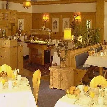 Hotell Bernina 3*
