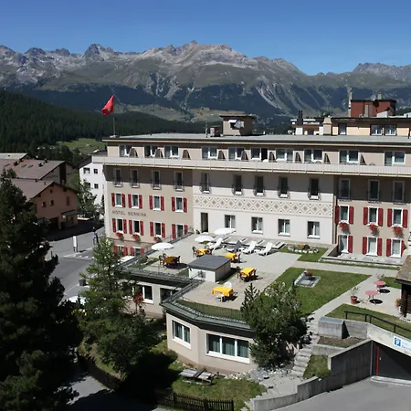 Bernina Szálloda Pontresina