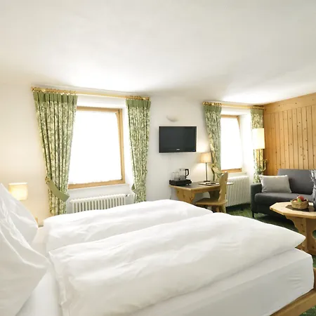 Bernina Szálloda Pontresina