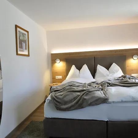 Hotel Bernina 3*