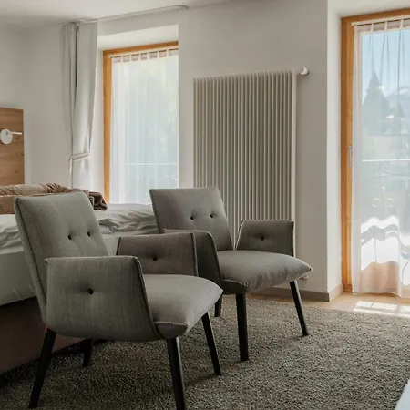 Ξενοδοχείο Bernina 3*
