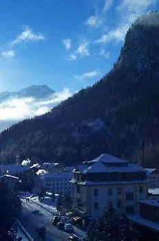 Hotel Bernina 3*
